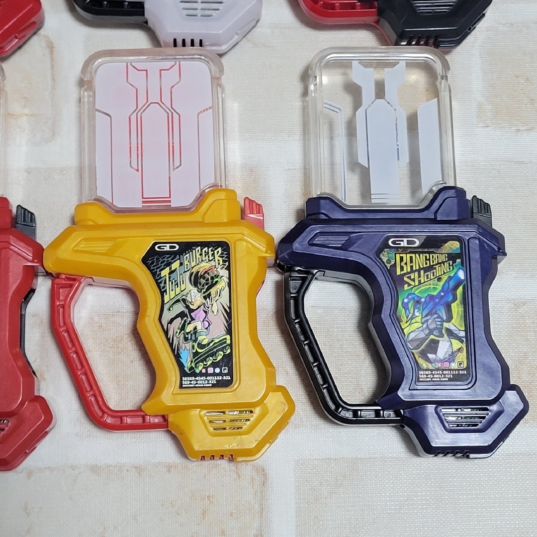 仮面ライダーエグゼイド　ガシャット　8点セット　※現状品※ D エンタメ/ホビーのおもちゃ/ぬいぐるみ(キャラクターグッズ)の商品写真