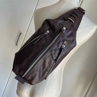 コーチ(COACH)のコーチ ＣOACHトンプソンレザースリングバッグ70860 中古(ボディーバッグ)