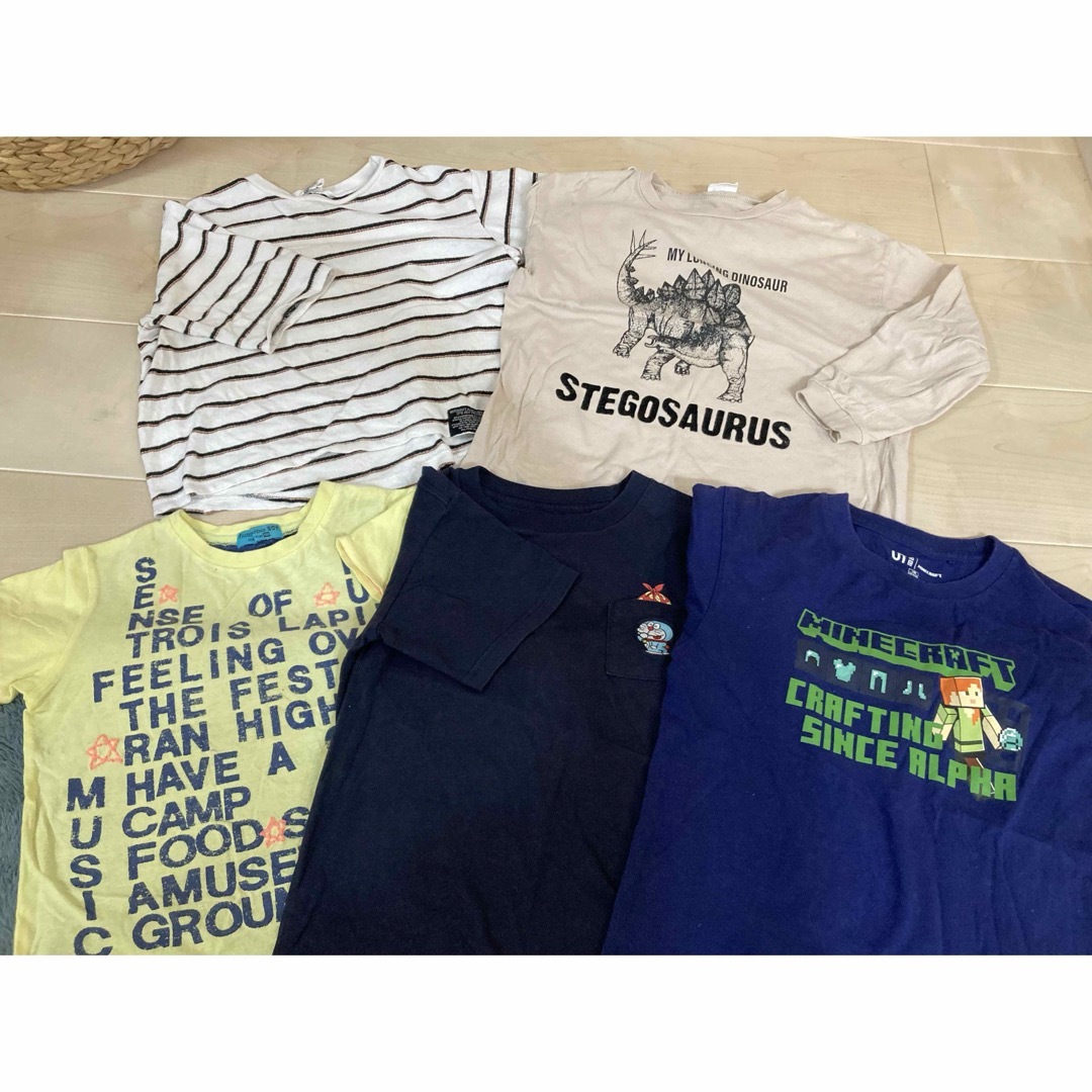 UNIQLO(ユニクロ)の子供服　Tシャツ　120〜130cm   男の子用　まとめ売り キッズ/ベビー/マタニティのキッズ服男の子用(90cm~)(Tシャツ/カットソー)の商品写真