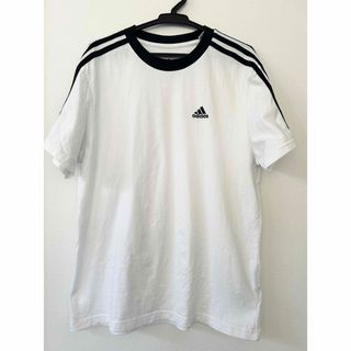 アディダス(adidas)のadidas Tシャツ(Tシャツ(半袖/袖なし))