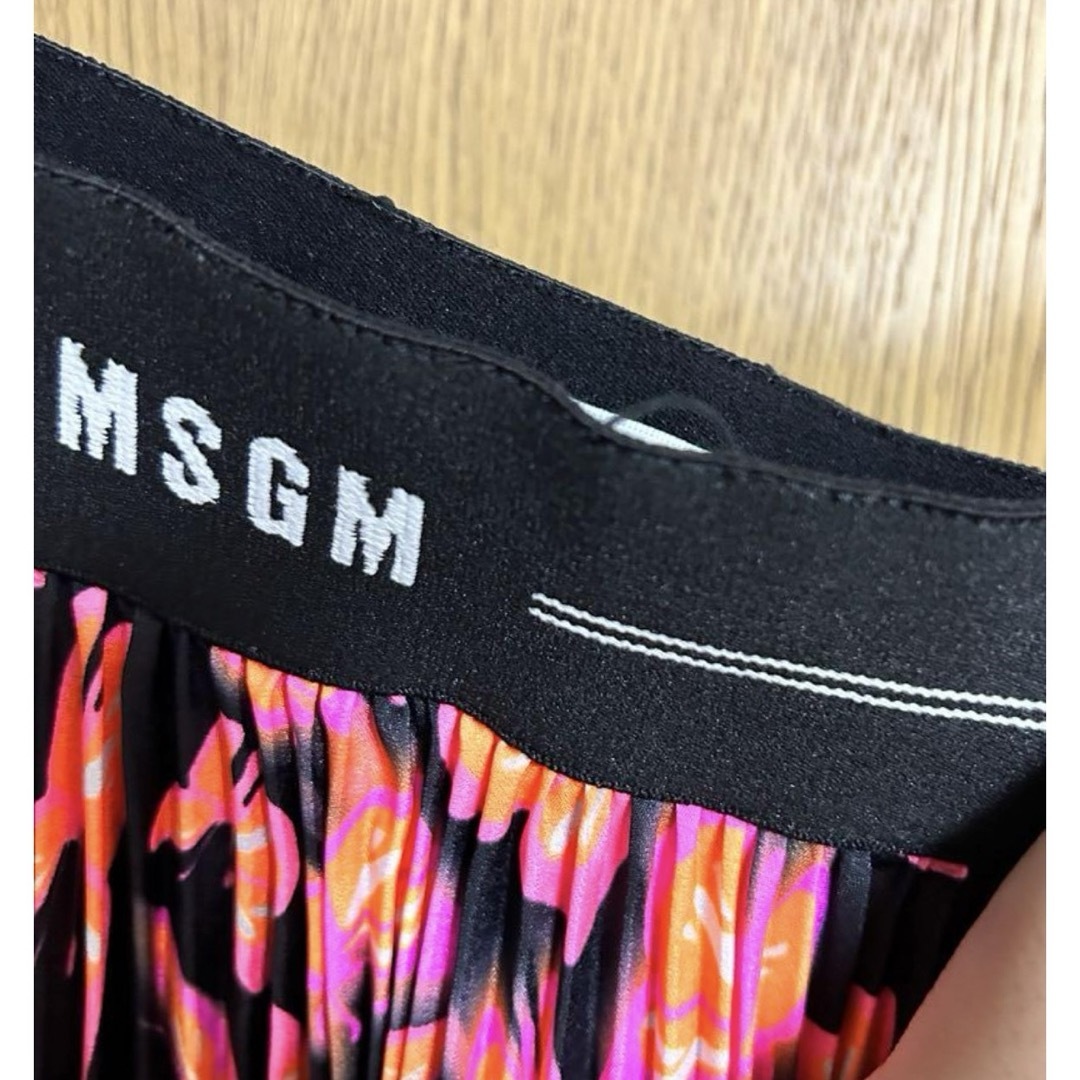MSGM - 国内完売!MSGM ウエストロゴゴムバタフライプリント MSGM - 国内完売!MSGM ウエストロゴゴムバタフライプリント