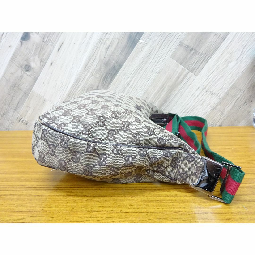 Gucci(グッチ)のK奈152/ グッチ GGキャンバス レザー ショルダーバッグ  レディースのバッグ(ショルダーバッグ)の商品写真