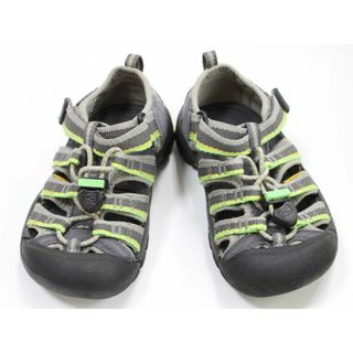 キーン(KEEN)の【夏物 新入荷!】◇キーン/KEEN◇17cm サンダル/シューズ/靴 グレー×黄緑 ニューポート アウトドア キャンプ 川遊び 水遊び プール 海水浴【中古】子供 キッズ kids 男の子 女の子 春夏 shoes seasonal 405042(サンダル)