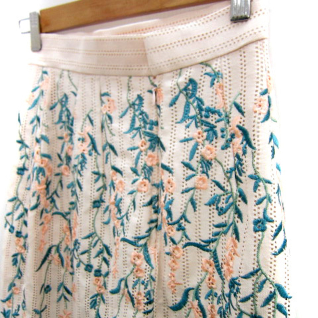 Lily Brown(リリーブラウン)のリリーブラウン タイトスカート ミモレ丈 花柄 刺繍 スリット 0 薄ピンク レディースのスカート(ひざ丈スカート)の商品写真