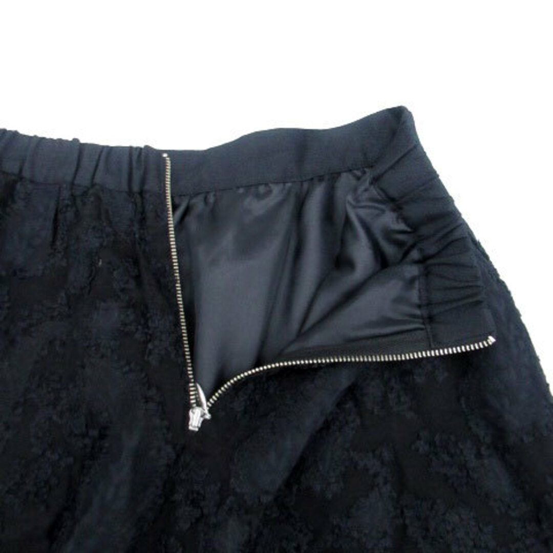 LOUNIE(ルーニィ)のルーニィ フレアスカート ひざ丈 ペイズリー柄 38 M 黒 ブラック レディースのスカート(ひざ丈スカート)の商品写真