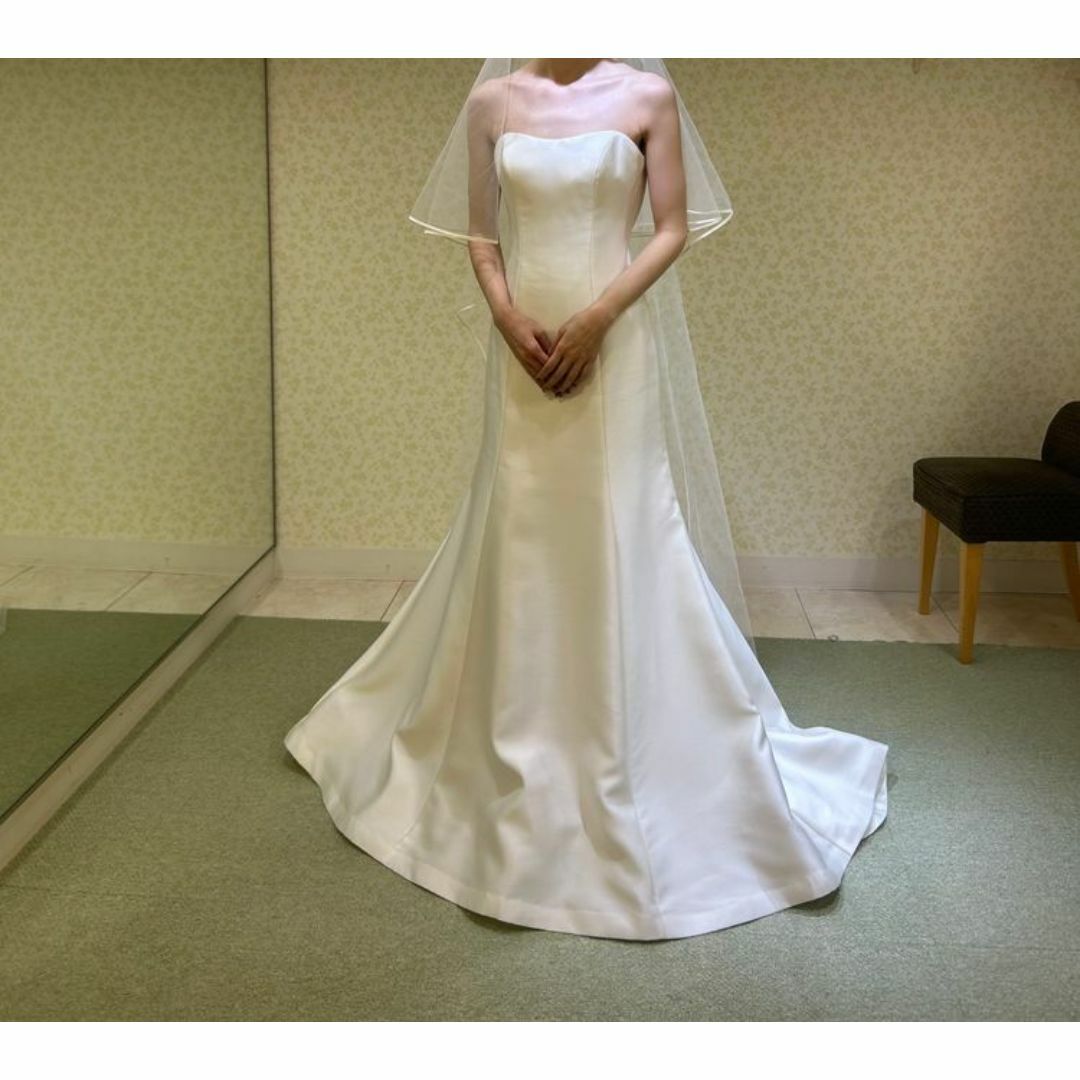 エレガント ウエディングドレス ベアトップ スレンダーライン 背中見せ 結婚式