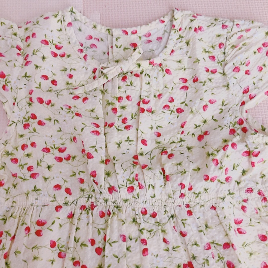 ワンピース　いちご　花柄　黄色　120 美品 キッズ/ベビー/マタニティのキッズ服女の子用(90cm~)(ワンピース)の商品写真