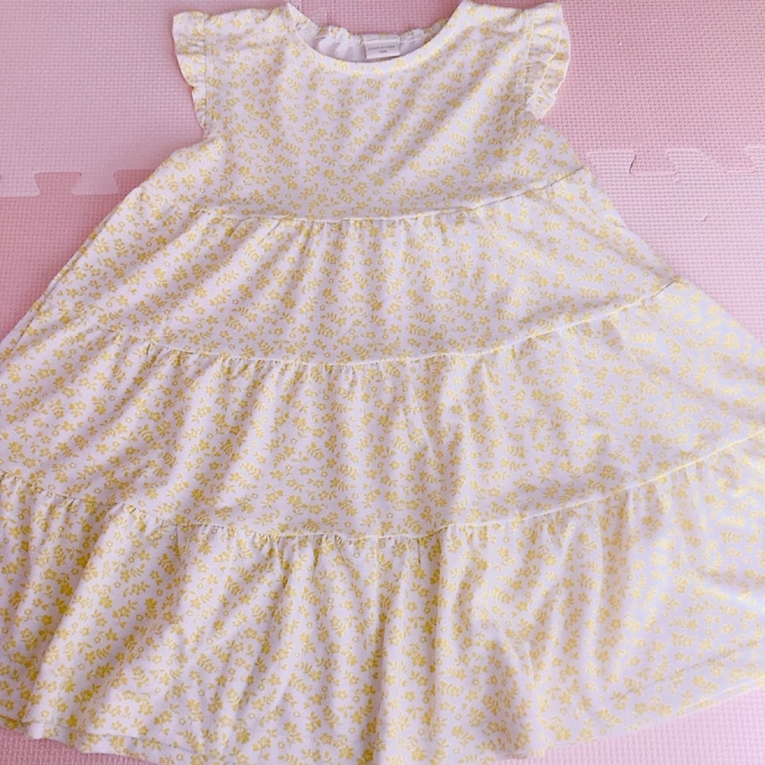 ワンピース　いちご　花柄　黄色　120 美品 キッズ/ベビー/マタニティのキッズ服女の子用(90cm~)(ワンピース)の商品写真