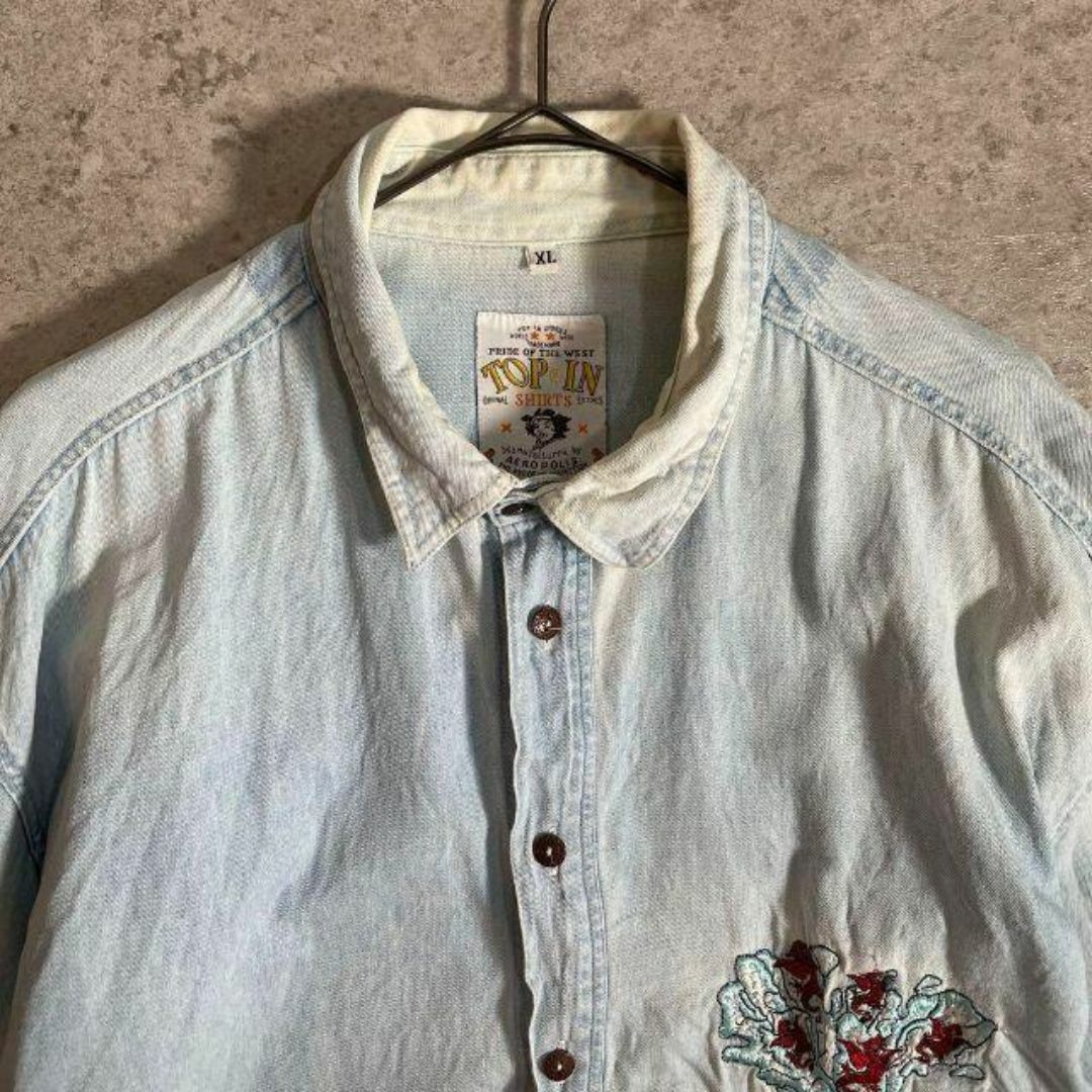 VINTAGE(ヴィンテージ)のヴィンテージ TOP IN アイスウオッシュ シャンブレシャツ 銅ボタン 刺繍 メンズのトップス(Tシャツ/カットソー(七分/長袖))の商品写真