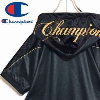 チャンピオン(Champion)の【美品】チャンピオン　金刺繍ロゴ入り半袖ジップパーカー　光沢あり　A1097(パーカー)