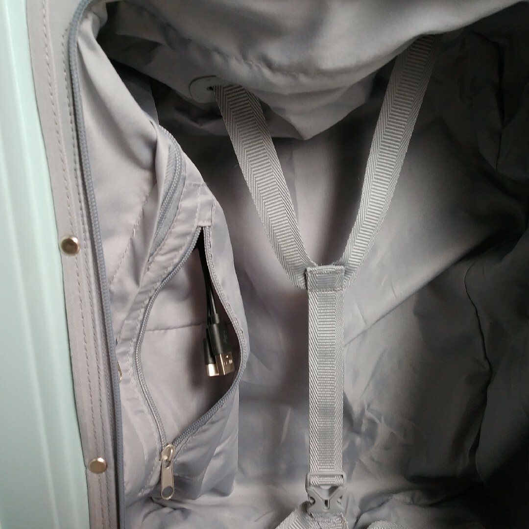 ス73　アルミフレーム　フロントドア　TSA　USB　カップホルダー　ブルー レディースのバッグ(スーツケース/キャリーバッグ)の商品写真