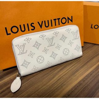 ルイヴィトン(LOUIS VUITTON)の⭐️美品⭐️ルイヴィトン 財布 マヒナ ホワイト アイボリー 人気モデル♪(財布)