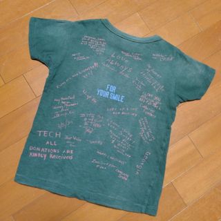 デニムダンガリー(DENIM DUNGAREE)のデニムダンガリー☆落書きTシャツ  130センチ(Tシャツ/カットソー)