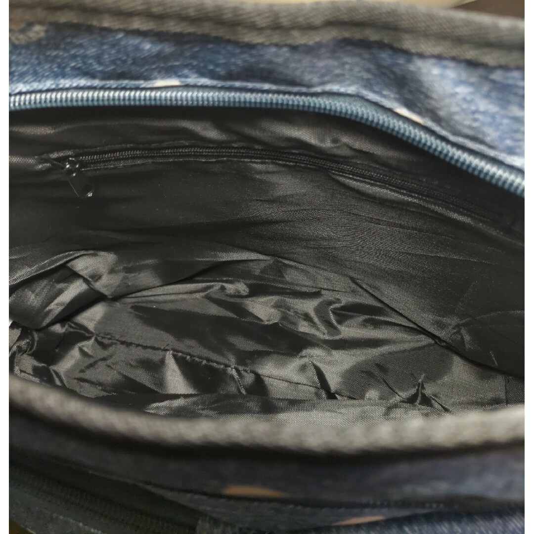 【未使用】軽量ポシェット／水玉柄 レディースのバッグ(ショルダーバッグ)の商品写真