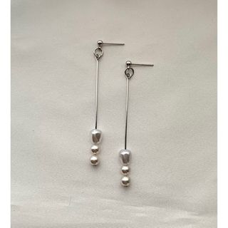 ハンドメイドアクセサリー　シルバーピアス(ピアス)