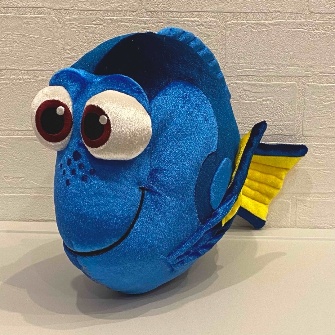 Disney - ファインディングニモ ドリー ぬいぐるみの通販 by Disney - ファインディングニモ ドリー ぬいぐるみの通販 by