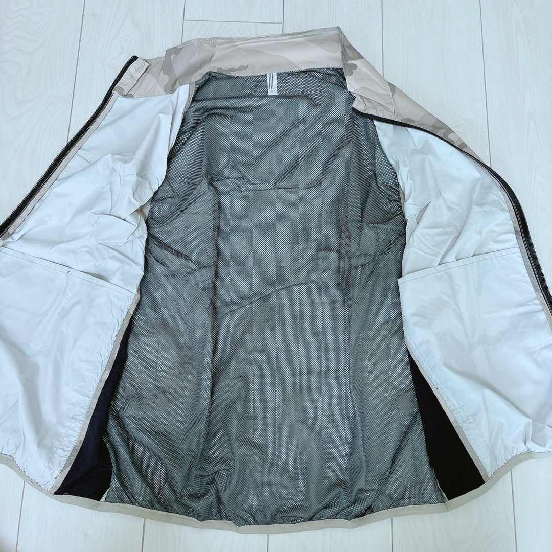 Ly様専用　風量調整可能  空調作業服 ベスト　ファンバッテリー 付き Mサイズ メンズのトップス(Tシャツ/カットソー(半袖/袖なし))の商品写真