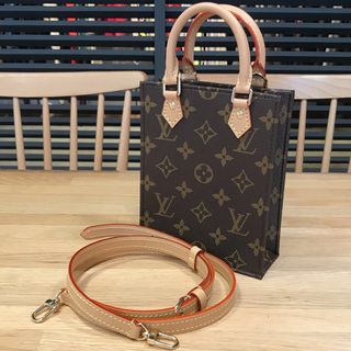 LOUIS VUITTON - 新品未使用 ルイヴィトン 現行 モノグラム プティットサックプラ ショルダー