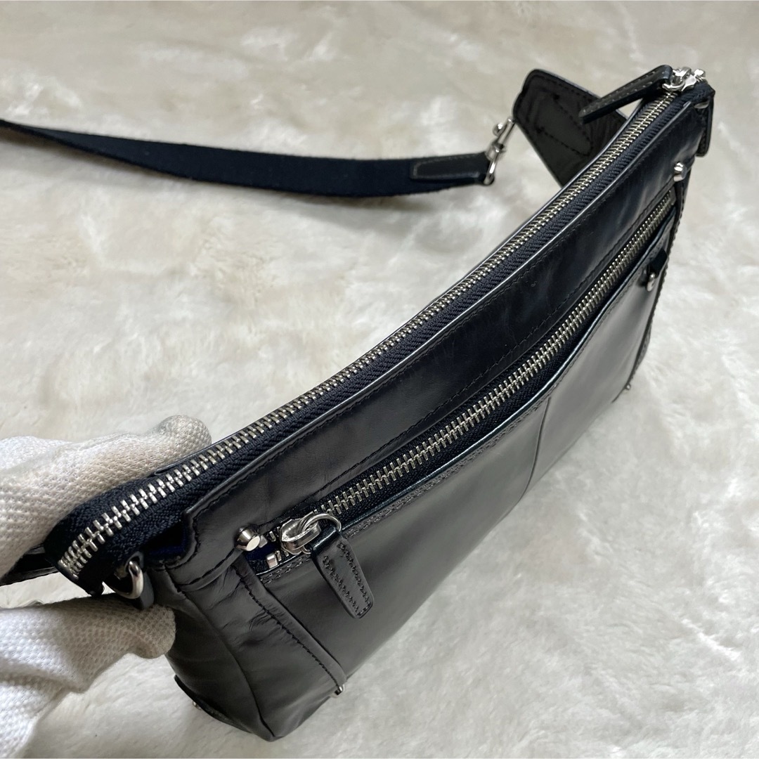 Kiefer neu(キーファーノイ)のKiefer neu オールレザー 3way ボディバッグ ウエストバッグ 黒 メンズのバッグ(ボディーバッグ)の商品写真