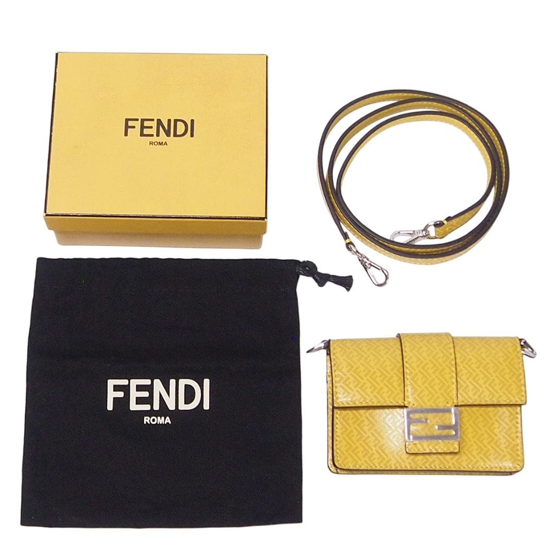 FENDI(フェンディ)のJ12-74 FENDI フェンディ マイクロ フラット バゲット バッグ FF ロゴ カードケース ショルダーバッグ イエロー  レディースのバッグ(ショルダーバッグ)の商品写真