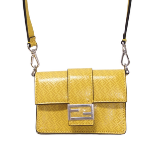 フェンディ(FENDI)のJ12-74 FENDI フェンディ マイクロ フラット バゲット バッグ FF ロゴ カードケース ショルダーバッグ イエロー (ショルダーバッグ)