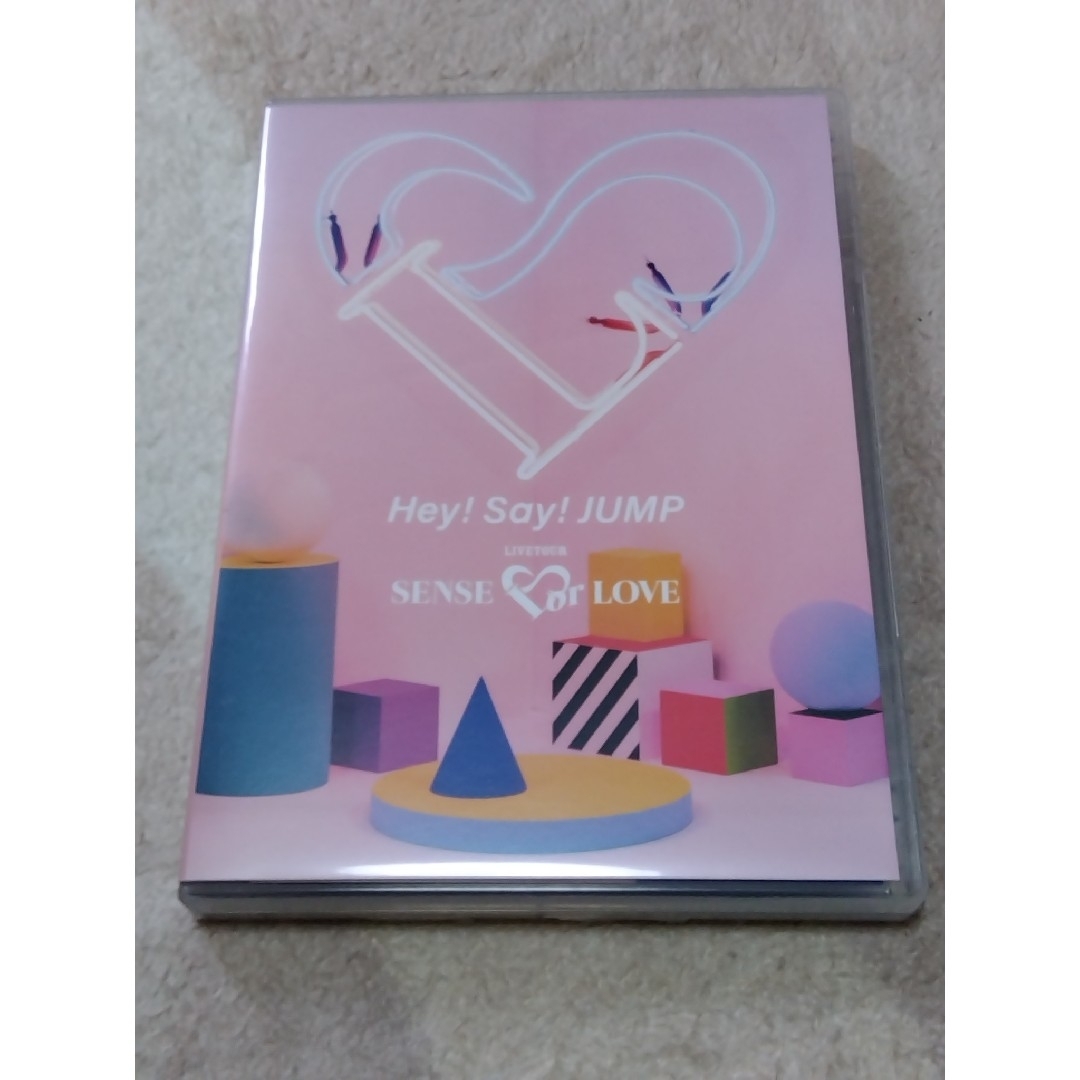 Hey! Say! JUMP(ヘイセイジャンプ)のHey！Say！JUMP　LIVE　TOUR　SENSE　or　LOVE DVD エンタメ/ホビーのDVD/ブルーレイ(ミュージック)の商品写真