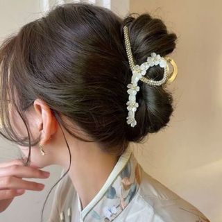 桜　キラキラ　ヘアクリップ　ヘアアクセ　韓国　バンスクリップ　結婚式　パーティー(バレッタ/ヘアクリップ)