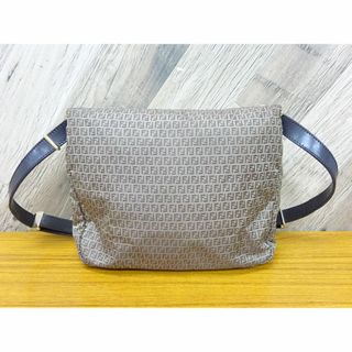 FENDI - K広109/ FENDI ズッキーノ ナイロン ショルダーバッグ