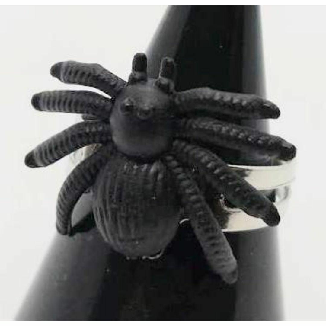 【フリーサイズ】ミニ　スパイダー　リング　指輪　クモ　くも　蜘蛛　虫　害虫　益虫 メンズのアクセサリー(リング(指輪))の商品写真