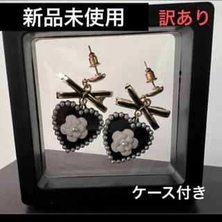 レトロカメリアピアス レトロ カメリアピアス(ピアス)