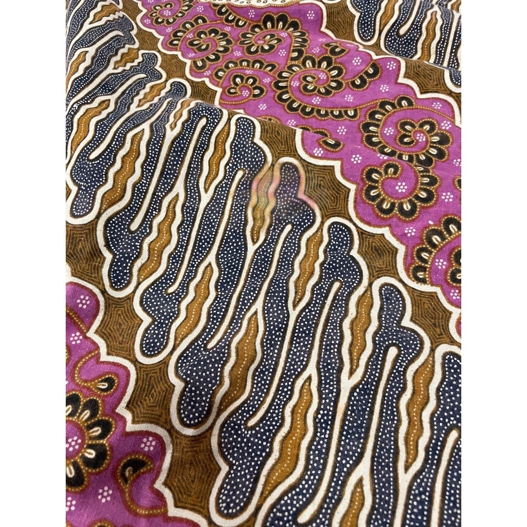 ジャワ手描き バティック古布 ハンドメイドの素材/材料(生地/糸)の商品写真
