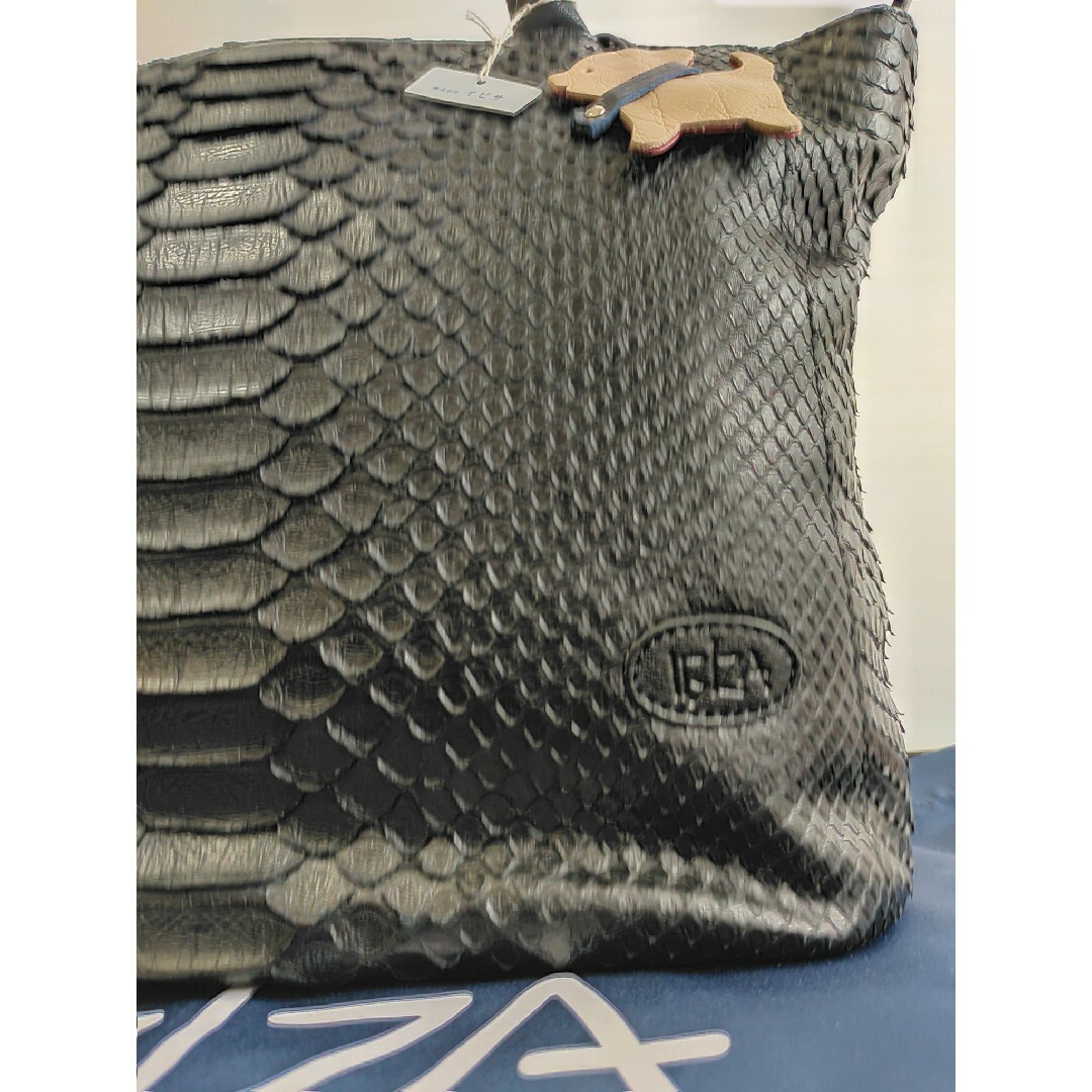 IBIZA - IBIZA イビザ パイソン 蛇革 トートバッグの通販 by IBIZA - IBIZA イビザ パイソン 蛇革 トートバッグの通販 by