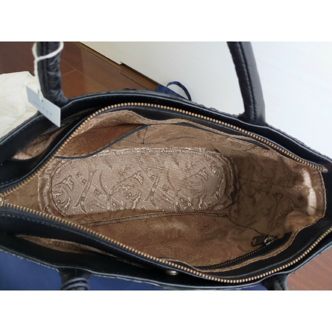 IBIZA - IBIZA イビザ パイソン 蛇革 トートバッグの通販 by IBIZA - IBIZA イビザ パイソン 蛇革 トートバッグの通販 by