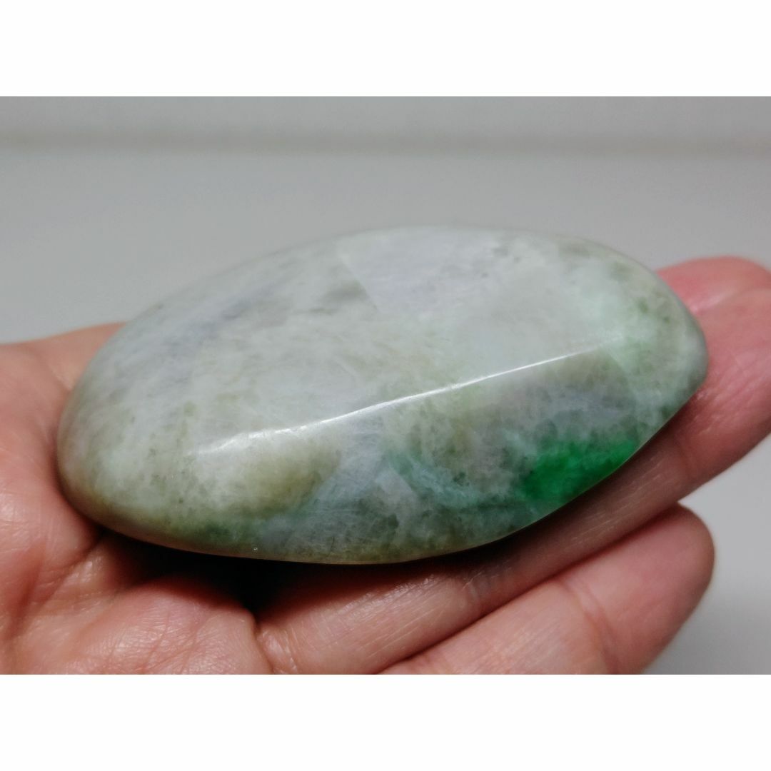 灰緑 151g 翡翠 ヒスイ 翡翠原石 原石 鉱物 鑑賞石 自然石 誕生石 鉱石