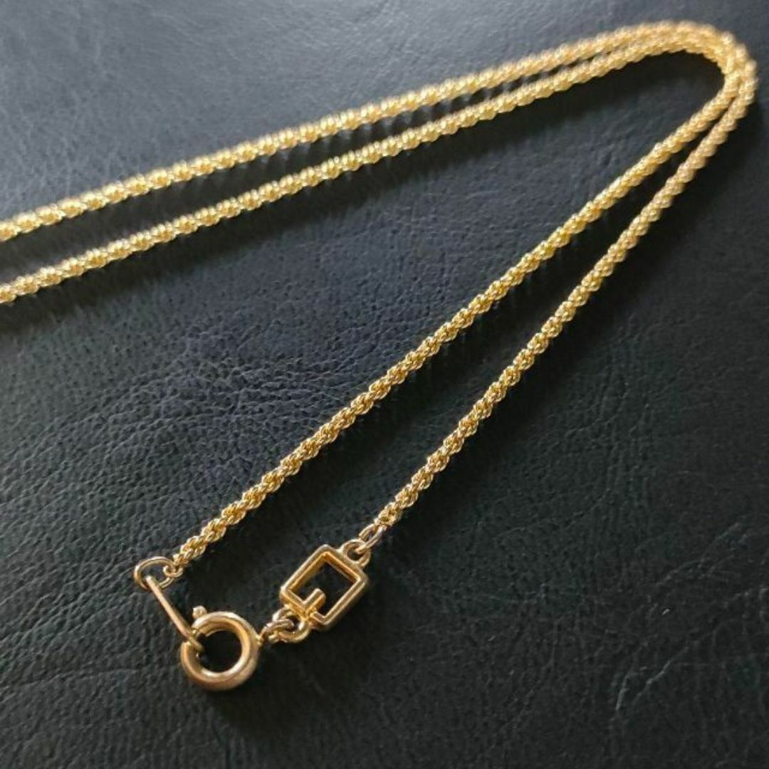 GIVENCHY - 【極美品】GIVENCHY ジバンシー ネックレス ゴールド GIVENCHY - 【極美品】GIVENCHY ジバンシー ネックレス ゴールド