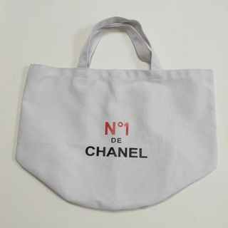 CHANEL - CHANEL ノベルティ N°1 トートバッグ　未使用　白　ホワイト