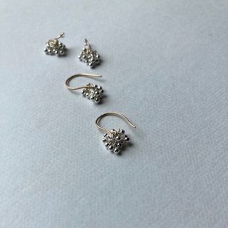 粒々 ｼﾙﾊﾞｰ(ピアス)