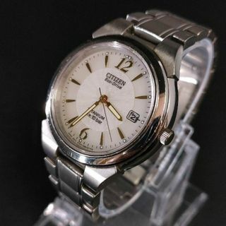 美品【稼働品】CITIZEN　シチズン　アテッサ　E111　チタン　ホワイト(腕時計(アナログ))