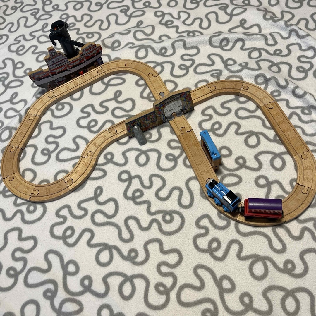 きかんしゃトーマス 木製レール キッズ/ベビー/マタニティのおもちゃ(電車のおもちゃ/車)の商品写真