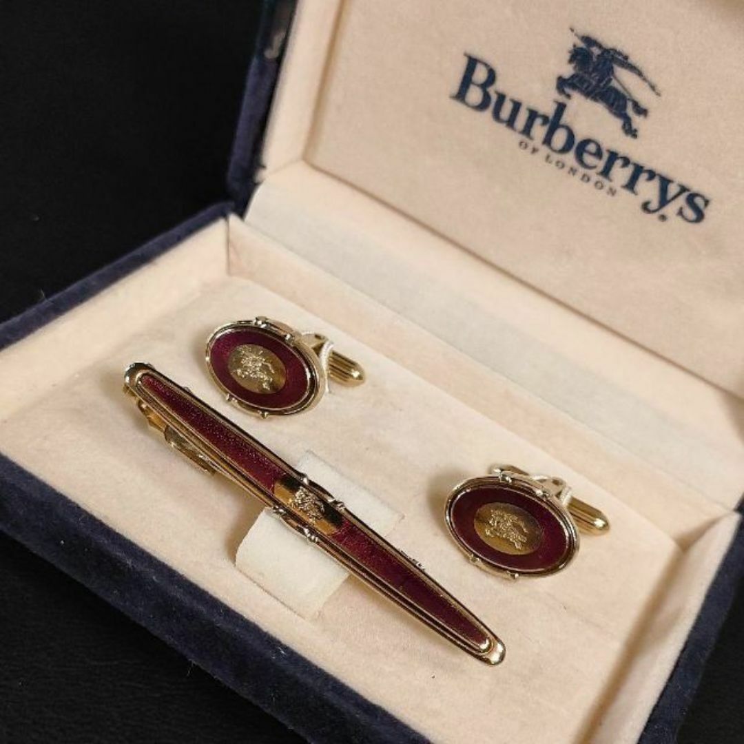 極美品】Burberryバーバリー カフス・タイピンセット シルバー 極美品】Burberryバーバリー カフス・タイピンセット シルバー