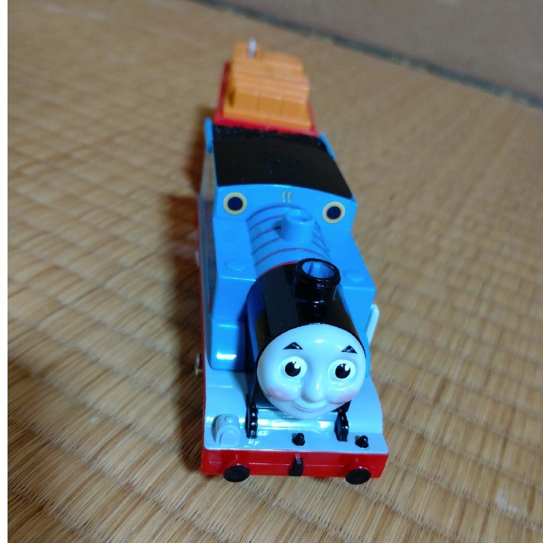 THOMAS(トーマス)のプラレール　トーマス　蒸気がシュッシュ！トーマスセット　週末値引き中！ エンタメ/ホビーのおもちゃ/ぬいぐるみ(キャラクターグッズ)の商品写真