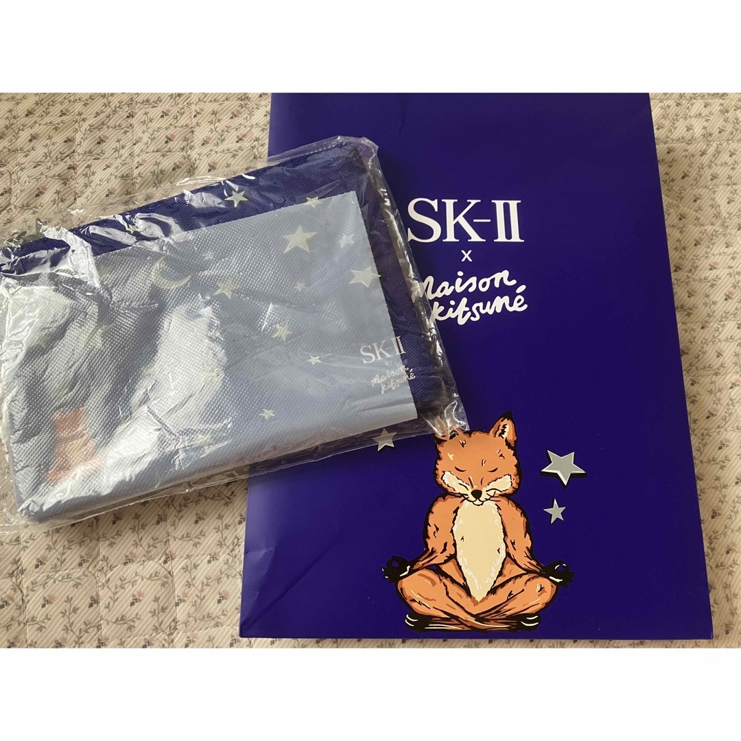 SKII 紙袋　ポーチ　未使用品 コスメ/美容のメイク道具/ケアグッズ(ボトル・ケース・携帯小物)の商品写真