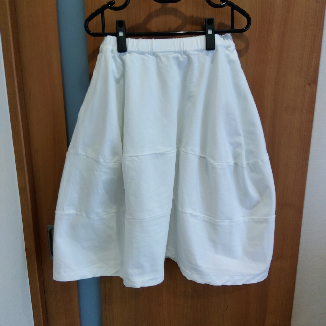 COMME des GARCONS(コムデギャルソン)のコムデギャルソン/コムデギャルソン/白スカート レディースのスカート(ひざ丈スカート)の商品写真