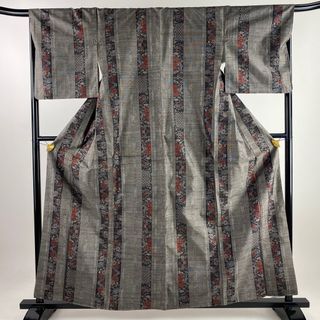 紬 身丈161cm 裄丈68.5cm 正絹 美品 名品 【中古】(着物)