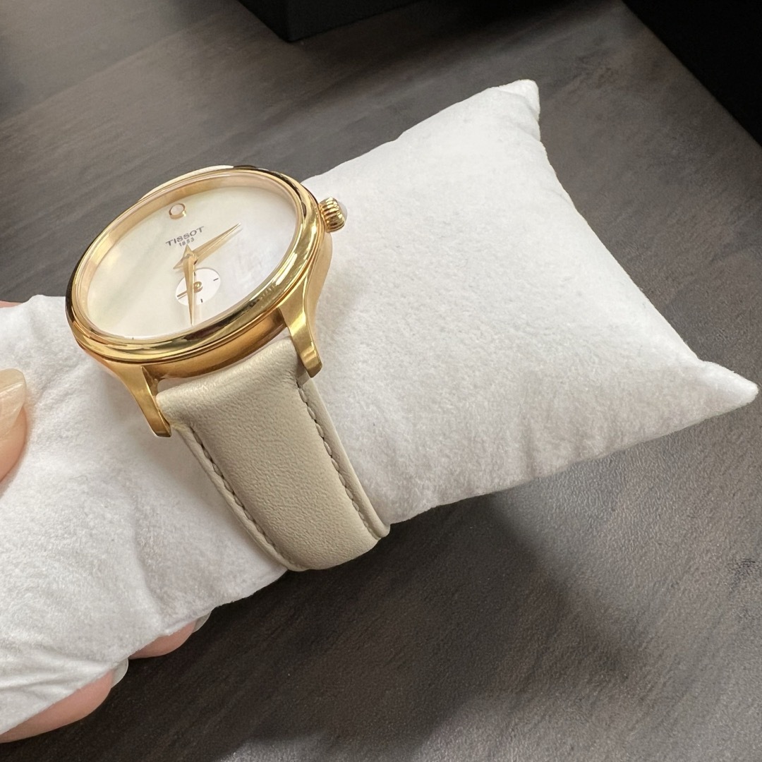 ほぼ未使用　tissot レディース腕時計 レディースのファッション小物(腕時計)の商品写真