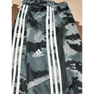 アディダス(adidas)の☆AJP-482 アディダス カモ柄ジャージパンツ グレー サイズ O(その他)