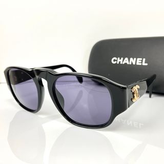 シャネル(CHANEL)の【15-1310】シャネル サングラス 黒 ココマーク ゴールド金具 ケース付(サングラス/メガネ)