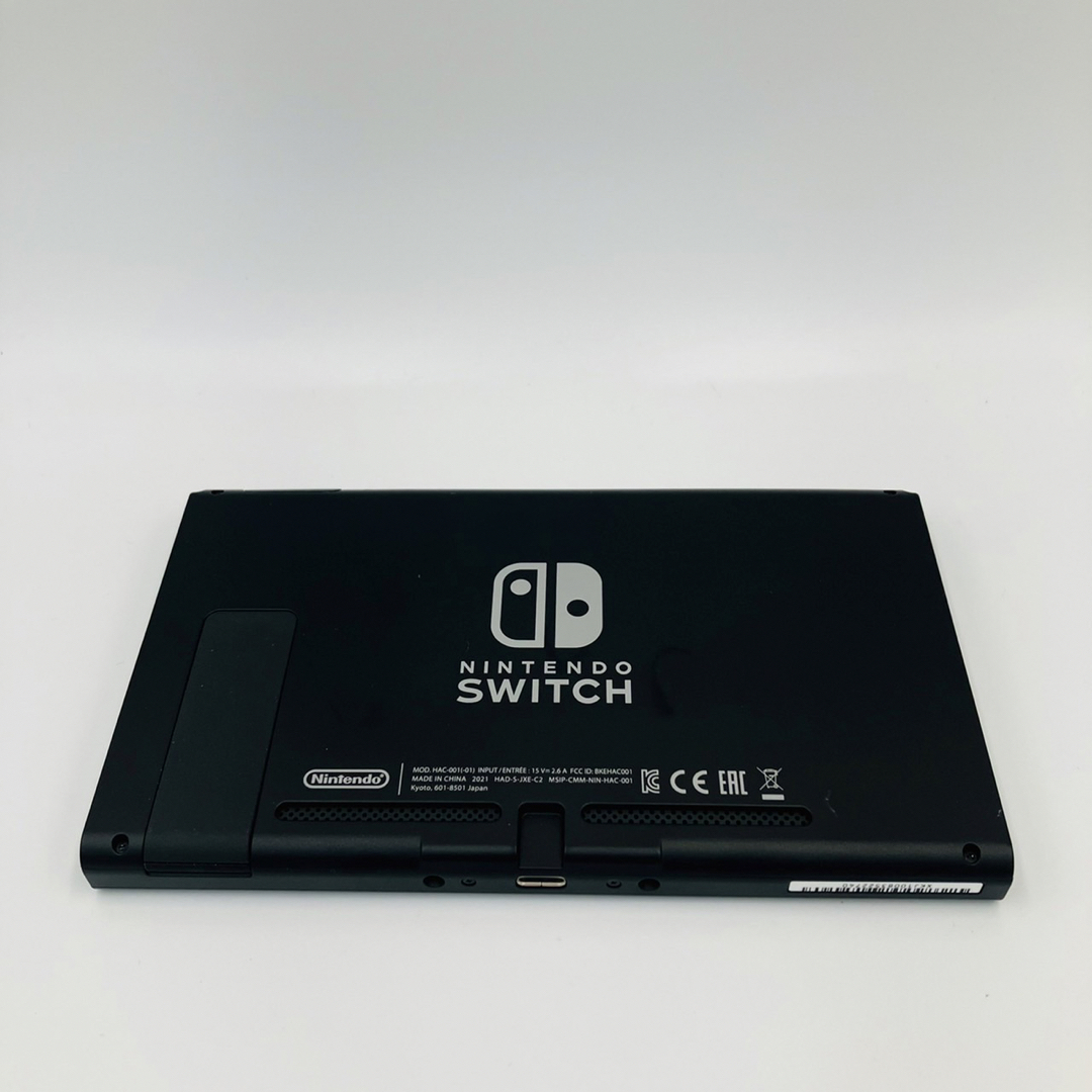 Nintendo Switch(ニンテンドースイッチ)のNintendo Switch 本体 2021 HAC-001 (－01) エンタメ/ホビーのゲームソフト/ゲーム機本体(家庭用ゲーム機本体)の商品写真