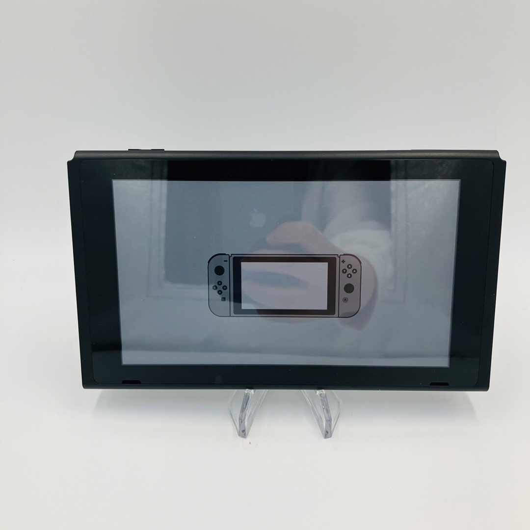 Nintendo Switch(ニンテンドースイッチ)のNintendo Switch 本体 2021 HAC-001 (－01) エンタメ/ホビーのゲームソフト/ゲーム機本体(家庭用ゲーム機本体)の商品写真