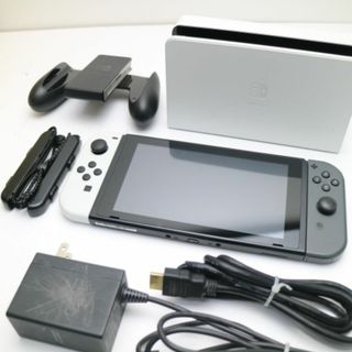 ニンテンドースイッチ(Nintendo Switch)のNintendo Switch グレーホワイト  M111(家庭用ゲーム機本体)